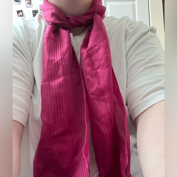 Lilken by Berkshire pink scarf or wild rag - Picture 1 of 6